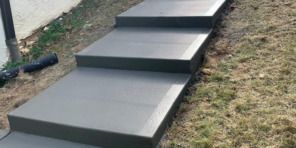 Concrete Stairs by Hawk Concrete LLC in Griffin, GA